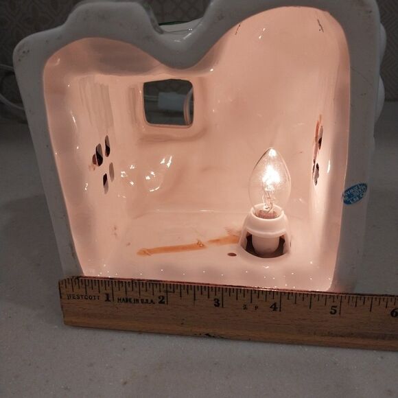 Vintage 80's Christmas Around The World Lighted Snowhouse House Of Lloyd Decor - Picture 13 of 16